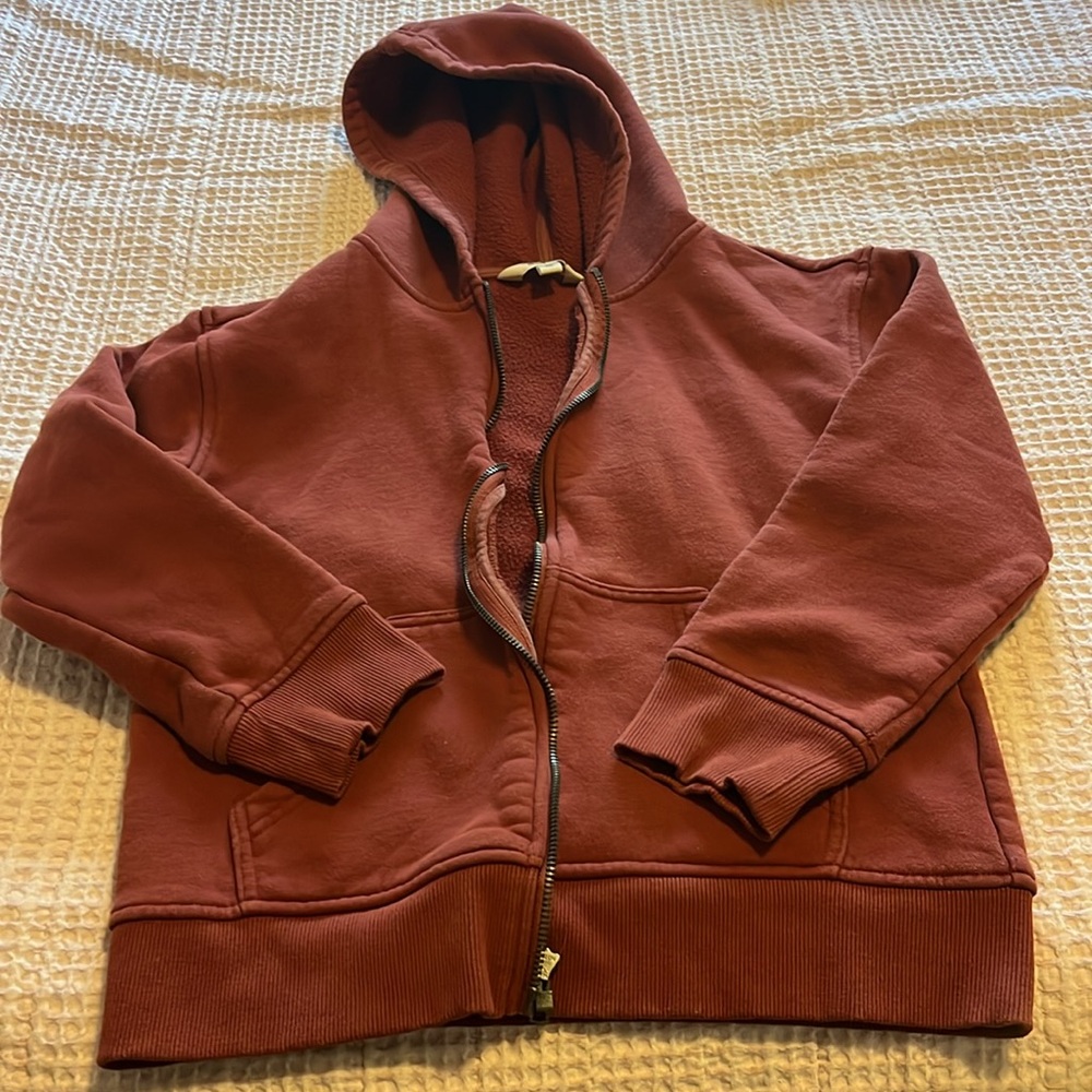 The commons boys medium maroon zippered hoodie in good condition cotton blend
